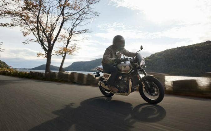 2026 Triumph Tracker 400 Phantom Black