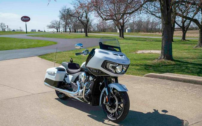 2024 Indian Motorcycle Challenger® Limited with PowerBand Audio Package