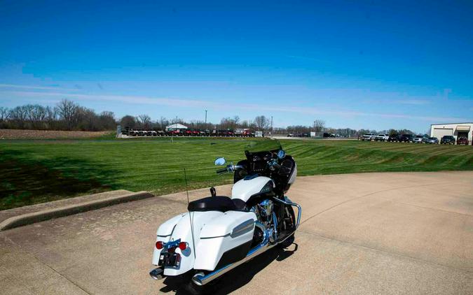 2024 Indian Motorcycle Challenger® Limited with PowerBand Audio Package