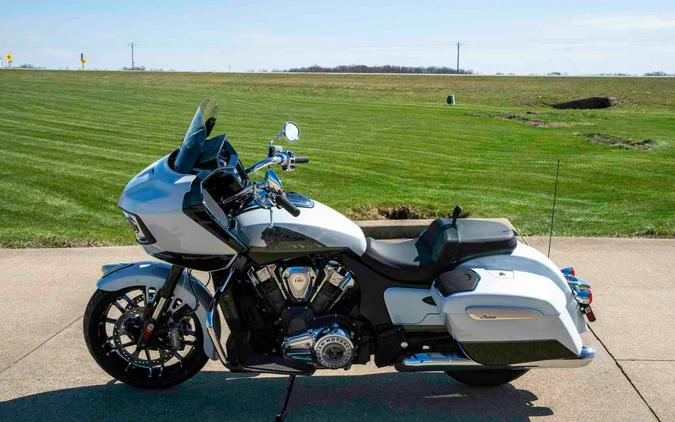 2024 Indian Motorcycle Challenger® Limited with PowerBand Audio Package