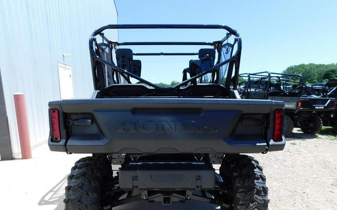 2024 Honda® Pioneer 1000-6 Deluxe Crew