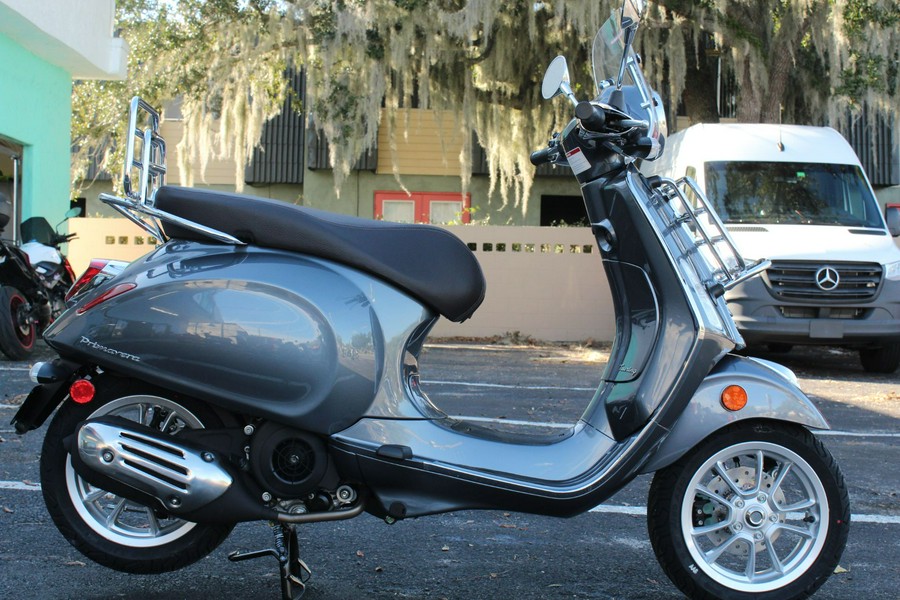 2023 Vespa Primavera 150 Touring