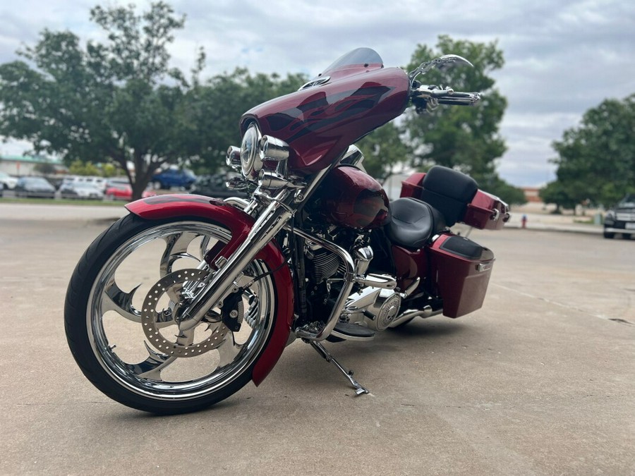 2017 Harley-Davidson® Street Glide® Special Hard Candy Custom™ Hot Rod Red Fla