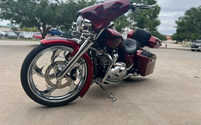 2017 Harley-Davidson® Street Glide® Special Hard Candy Custom™ Hot Rod Red Fla
