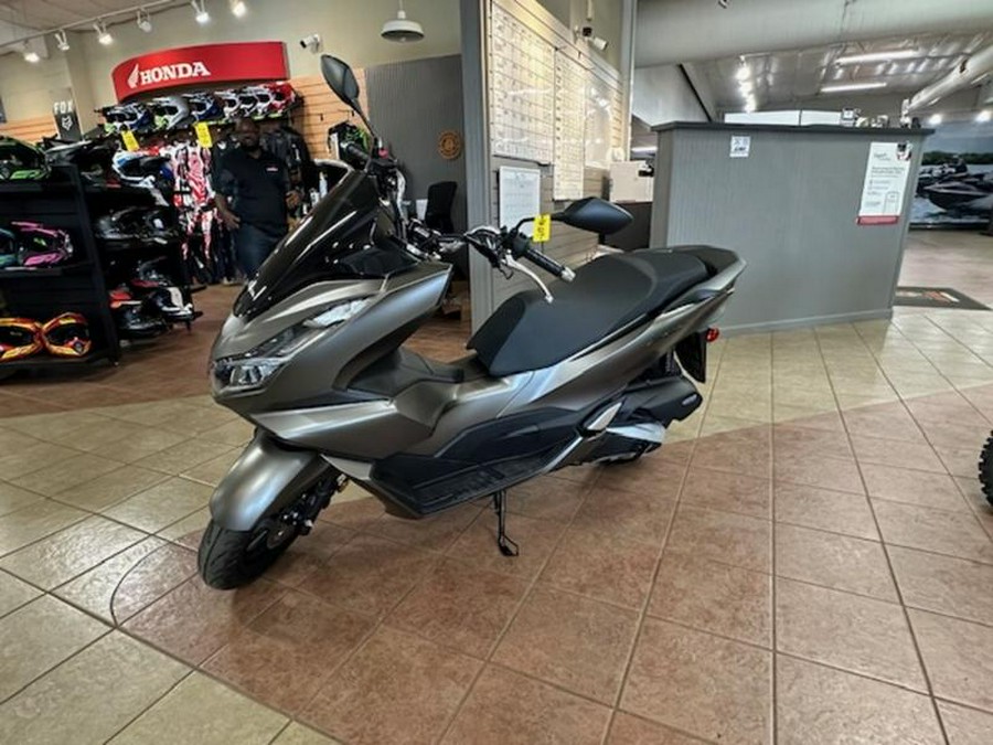 2024 Honda® PCX