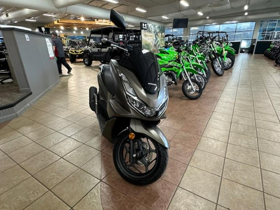 2024 Honda® PCX