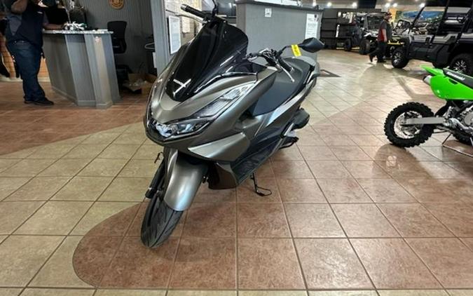 2024 Honda® PCX