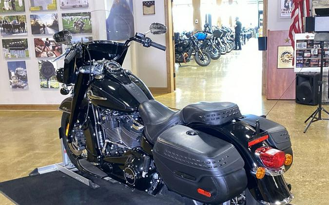 2020 Harley-Davidson FLHCS - Heritage Classic 114