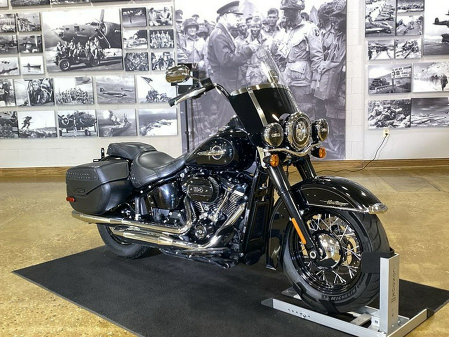 2020 Harley-Davidson FLHCS - Heritage Classic 114