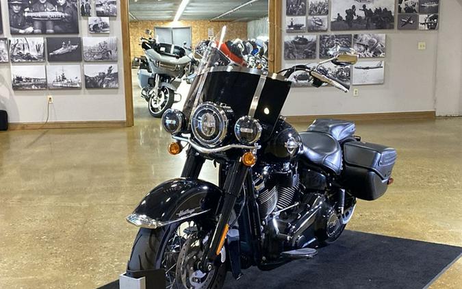 2020 Harley-Davidson FLHCS - Heritage Classic 114