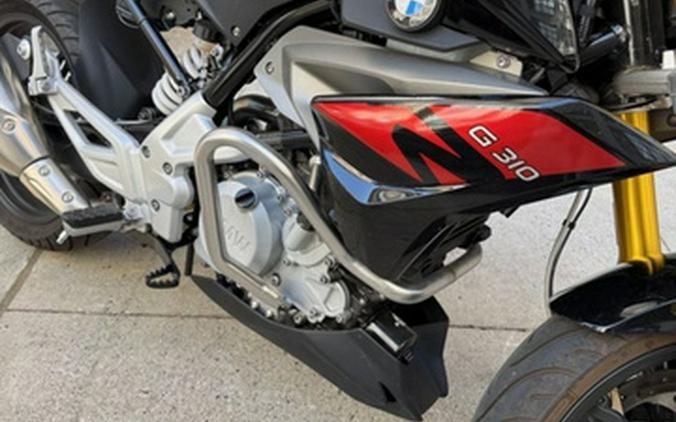2020 BMW G 310 R Cosmic Black