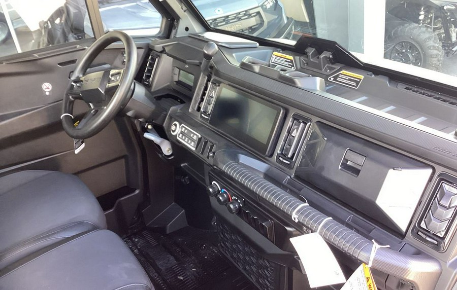 2026 Can-Am Defender XT CAB HD11