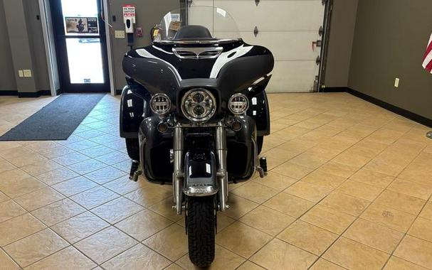 2022 Harley-Davidson® FLHTCUTG - Tri Glide® Ultra