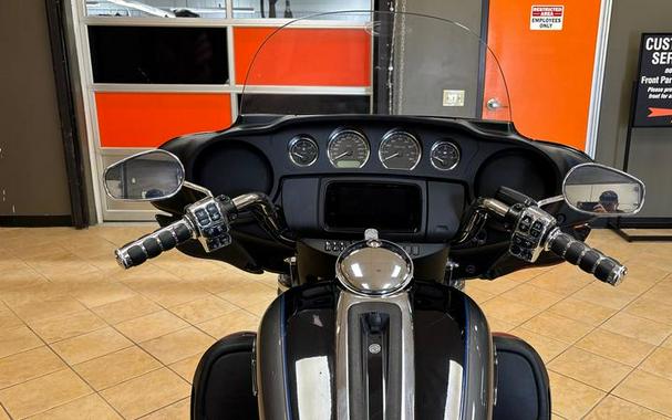 2022 Harley-Davidson® FLHTCUTG - Tri Glide® Ultra