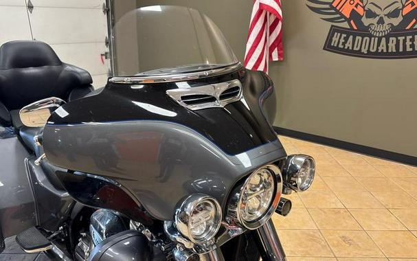 2022 Harley-Davidson® FLHTCUTG - Tri Glide® Ultra
