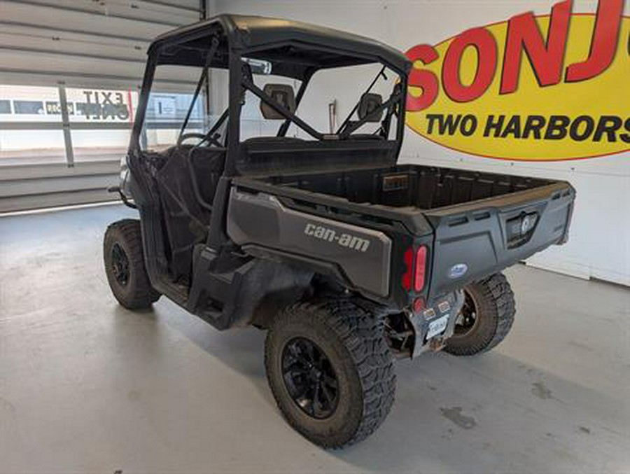 2017 Can-Am Defender HD10