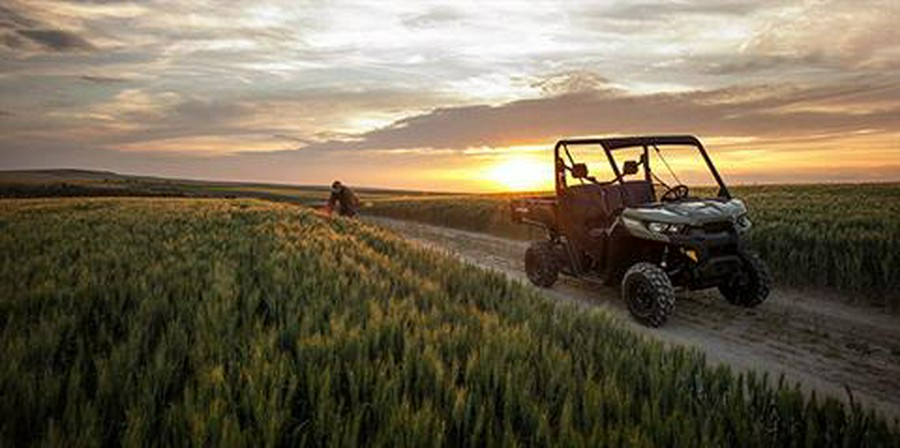 2017 Can-Am Defender HD10