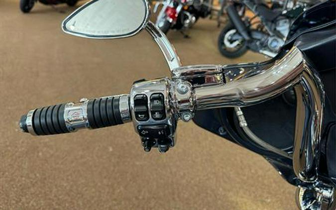 2019 Harley-Davidson CVO™ Street Glide®