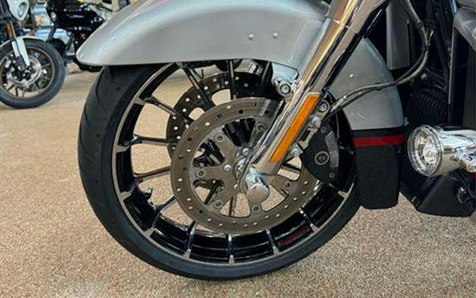 2019 Harley-Davidson CVO™ Street Glide®