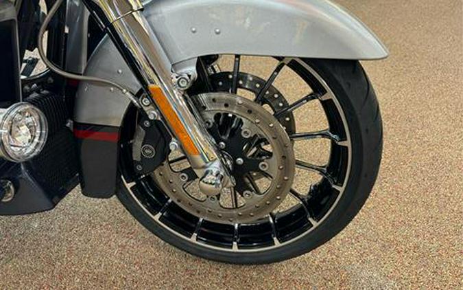 2019 Harley-Davidson CVO™ Street Glide®