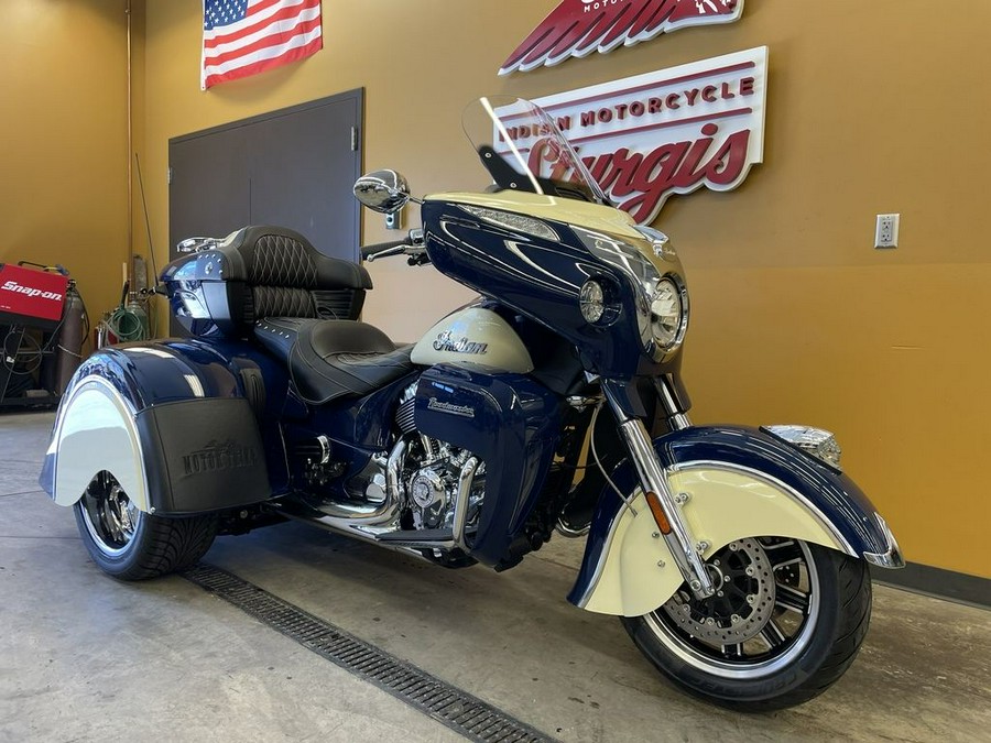 2023 Indian Motorcycle® Roadmaster® Black Metallic