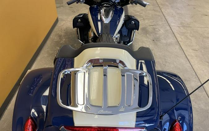 2023 Indian Motorcycle® Roadmaster® Black Metallic