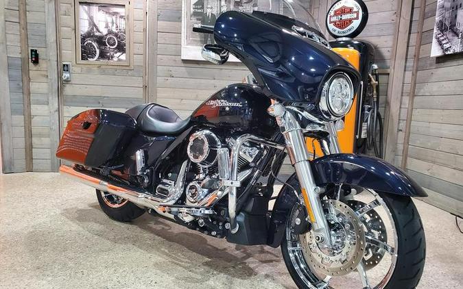 2019 Harley-Davidson® FLHX - Street Glide®