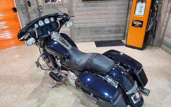 2019 Harley-Davidson® FLHX - Street Glide®