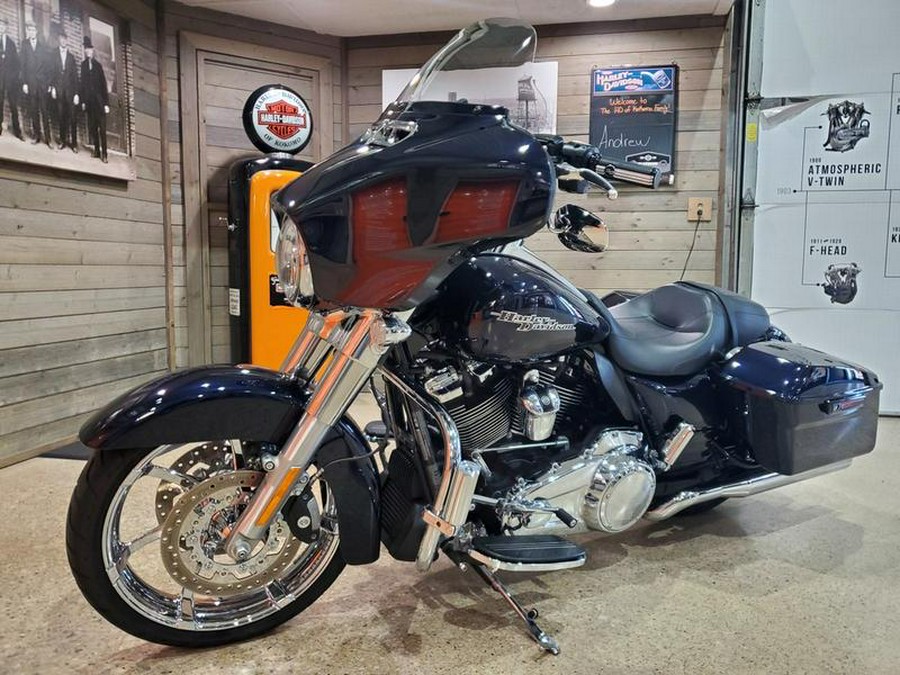 2019 Harley-Davidson® FLHX - Street Glide®