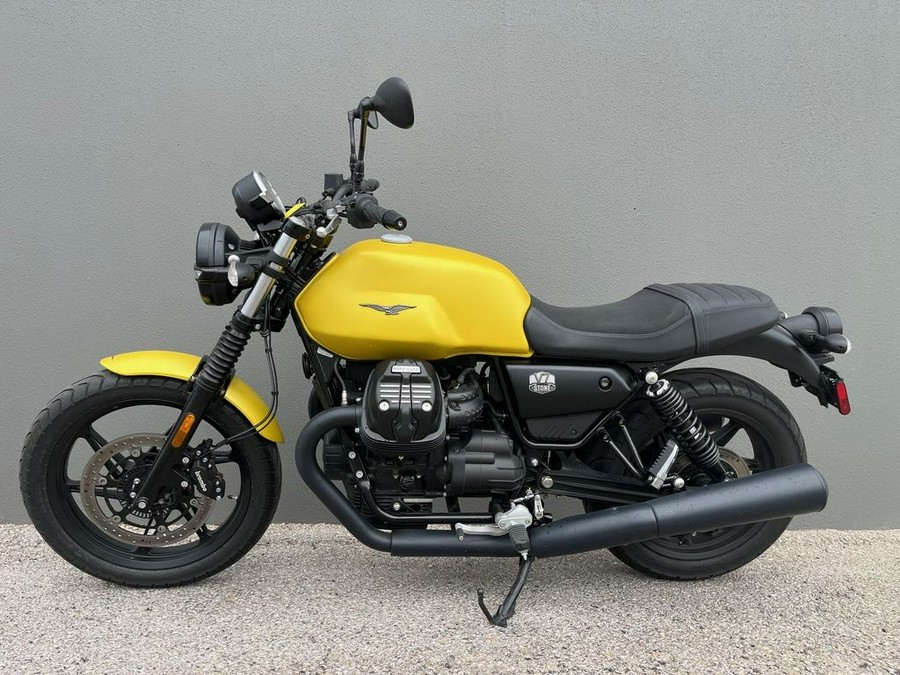 2022 Moto Guzzi V7 Stone E5