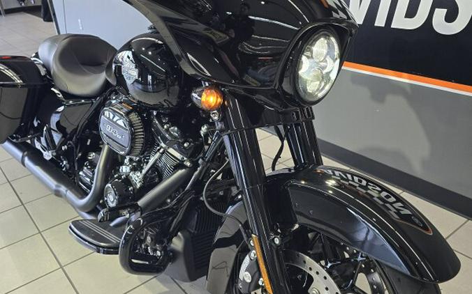 2023 Harley-Davidson Street Glide Special Vivid Black - Black Finish