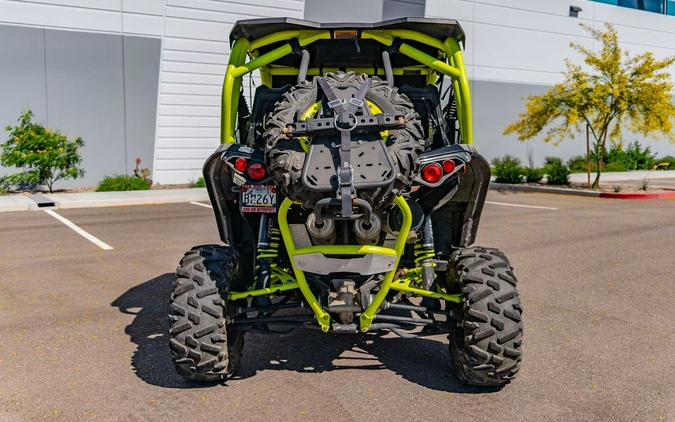 2016 Can-Am® Maverick X ds TURBO 1000R Carbon Black & Manta Green