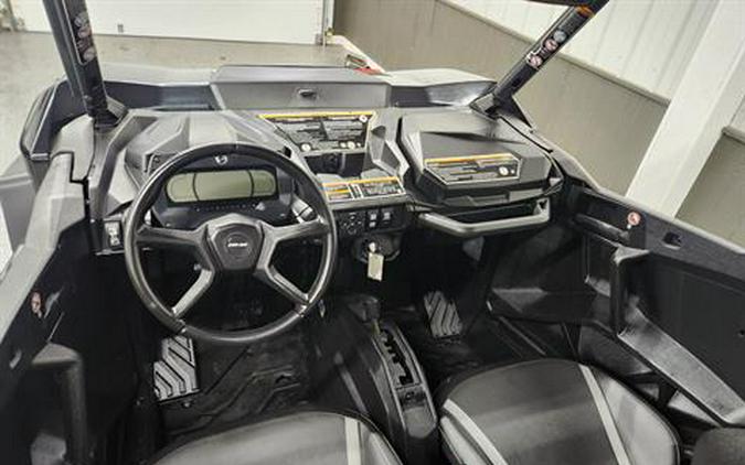 2025 Can-Am Commander MAX XT 700