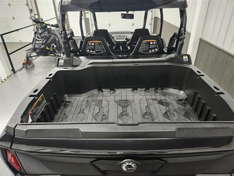 2025 Can-Am Commander MAX XT 700