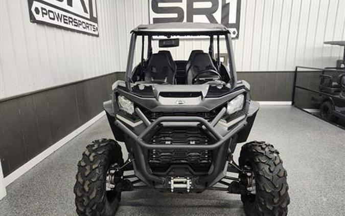 2025 Can-Am Commander MAX XT 700