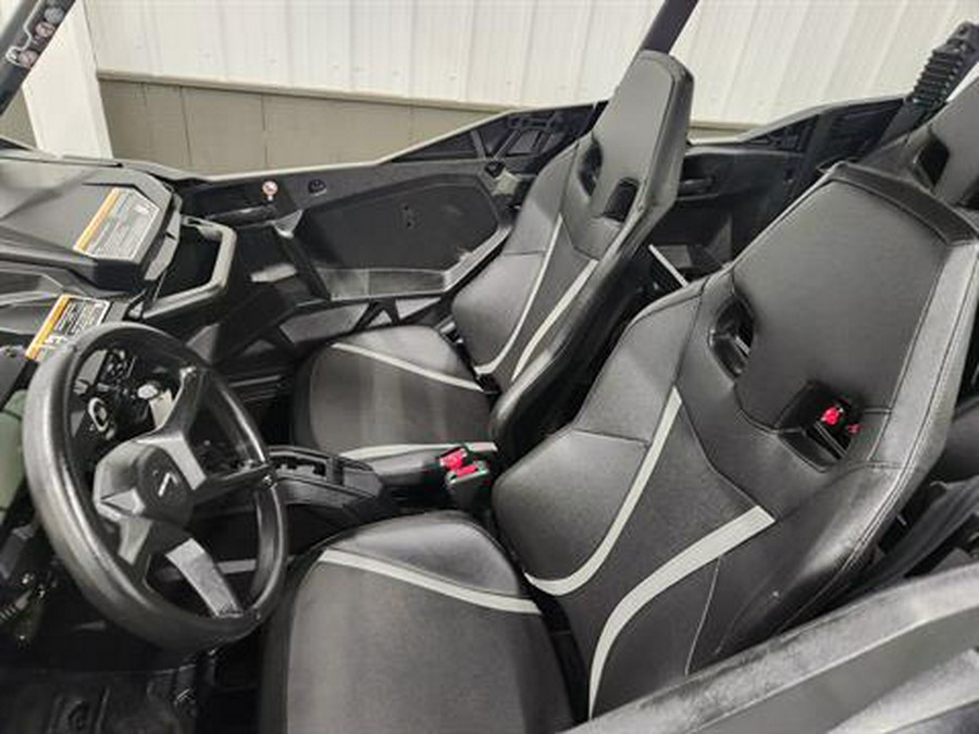 2025 Can-Am Commander MAX XT 700