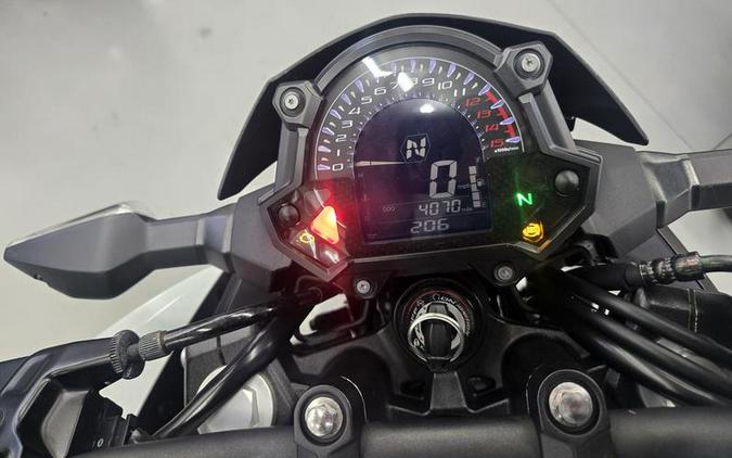 2022 Kawasaki Z400 ABS