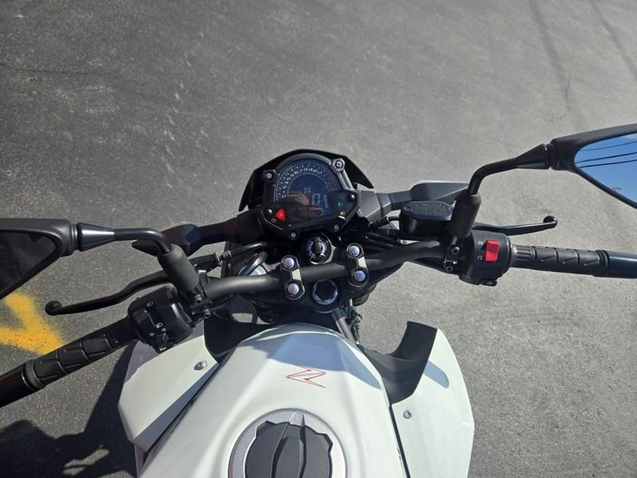 2022 Kawasaki Z400 ABS