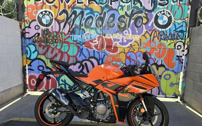 2023 KTM RC 390