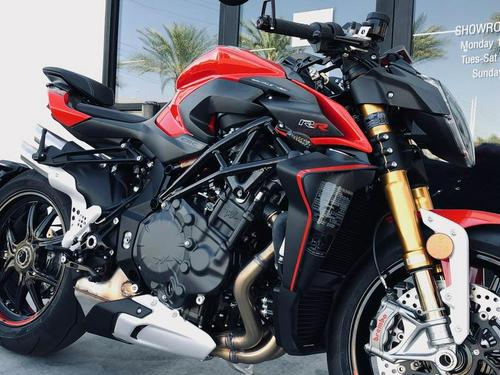 2020 MV Agusta Brutale 1000 RR First Ride...