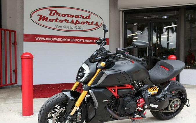 2023 Ducati Diavel 1260 S Total Black