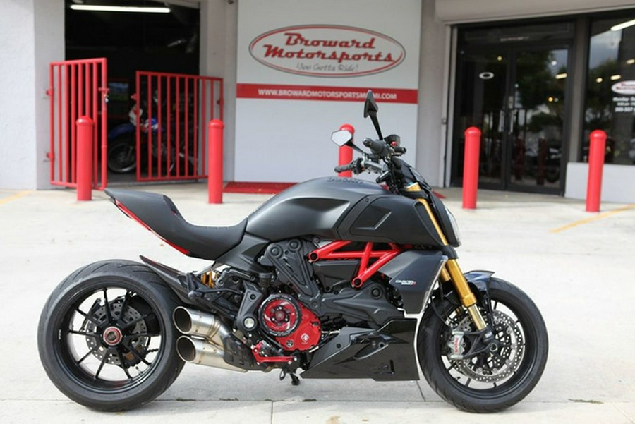 2023 Ducati Diavel 1260 S Total Black