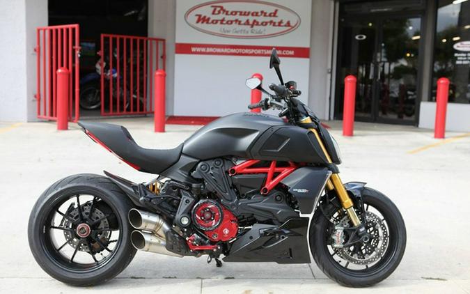 2023 Ducati Diavel 1260 S Total Black