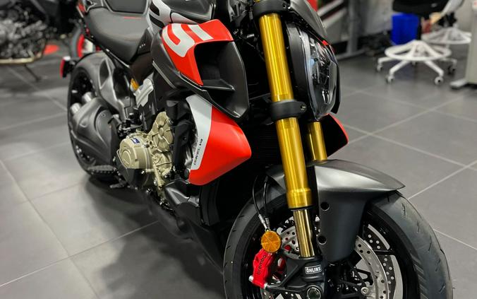 2026 Ducati Diavel V4 RS