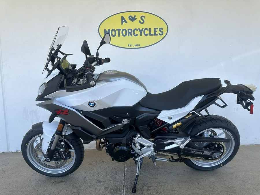 2023 BMW F 900 XR Light White