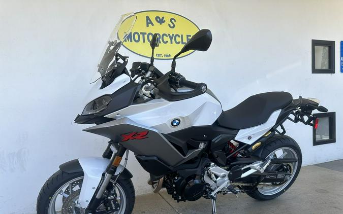 2023 BMW F 900 XR Light White