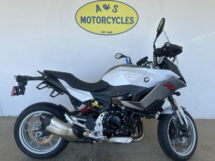 2023 BMW F 900 XR Light White