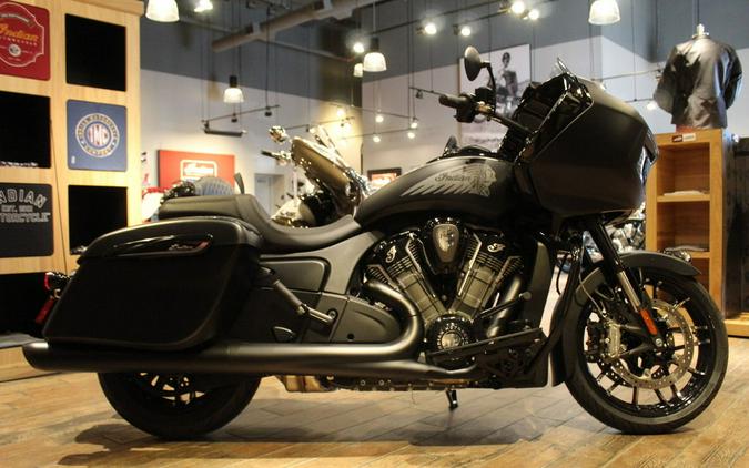 2024 Indian Motorcycle® Challenger Dark Horse® with PowerBand Audio Package