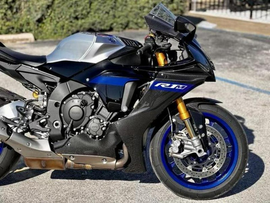 2023 Yamaha YZF-R1M