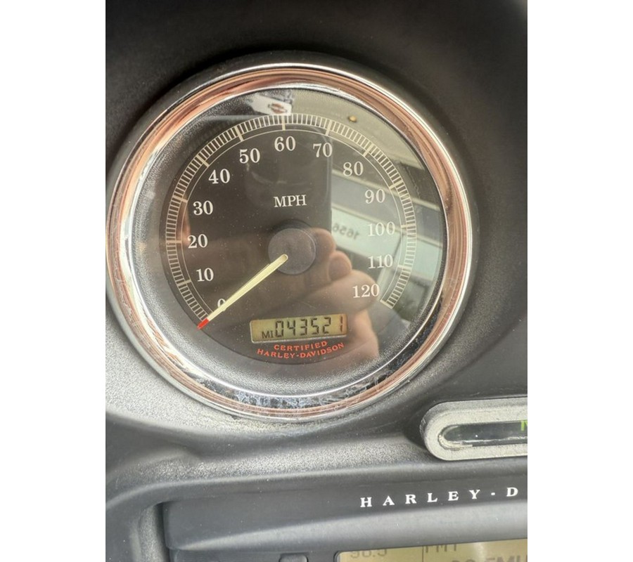 2006 Harley-Davidson® FLHTCUI - Ultra Classic® Electra Glide®